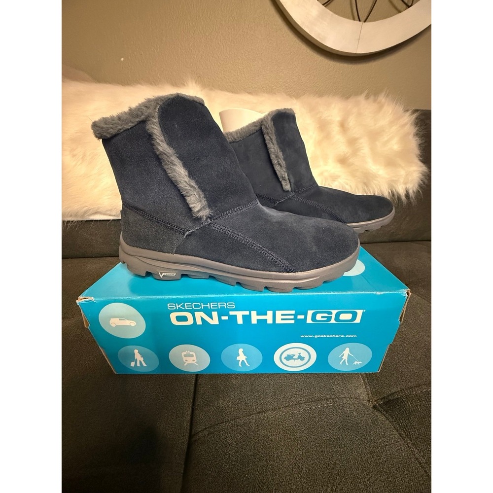 Skechers Go walk Move Dazzling Boots Womens 9.5 Navy Gray Faux Fur Lined